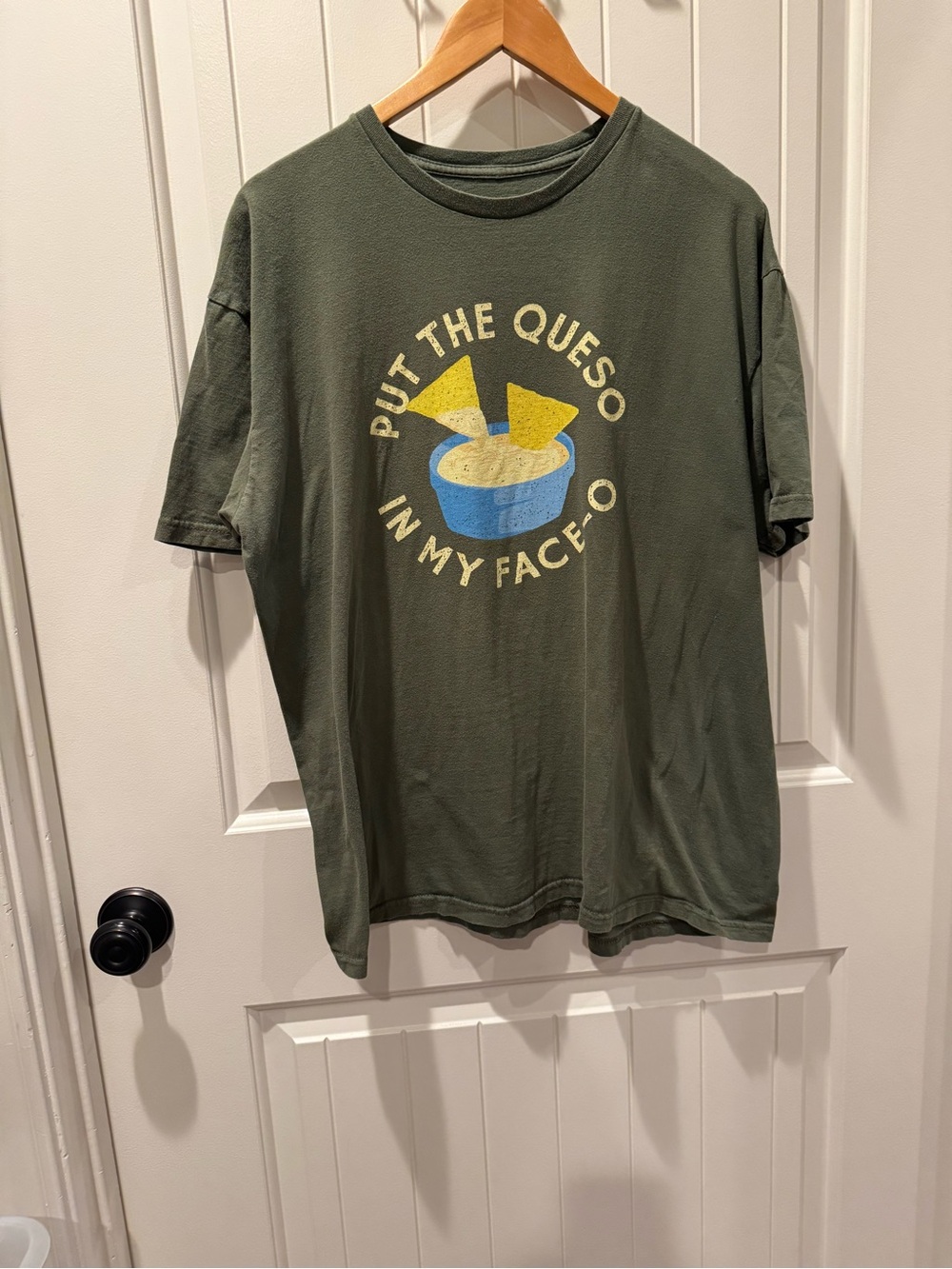 Famous In Real Life "Put The Queso In My Face-O" Graphic T-Shirt - Large